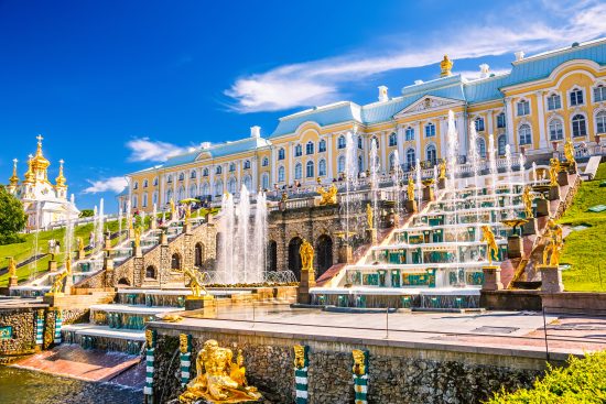 grand-cascade-in-peterhof-st-petersburg